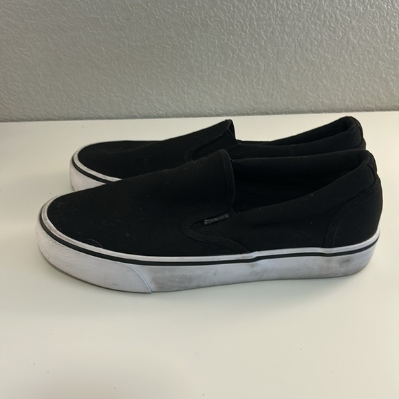 Lugz Men's Black Slip On Casual Classic Sneakers Size 7.5 - Picture 3 of 9